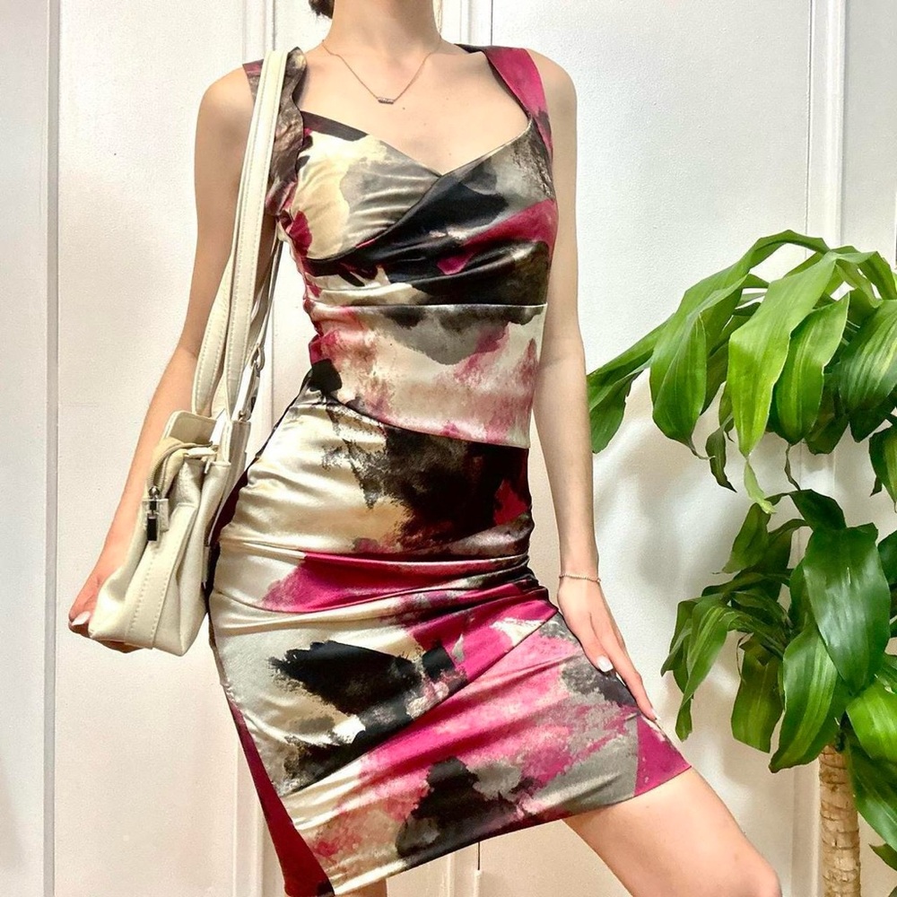 Le Chateau Contemporary Abstract Print Midi Dress